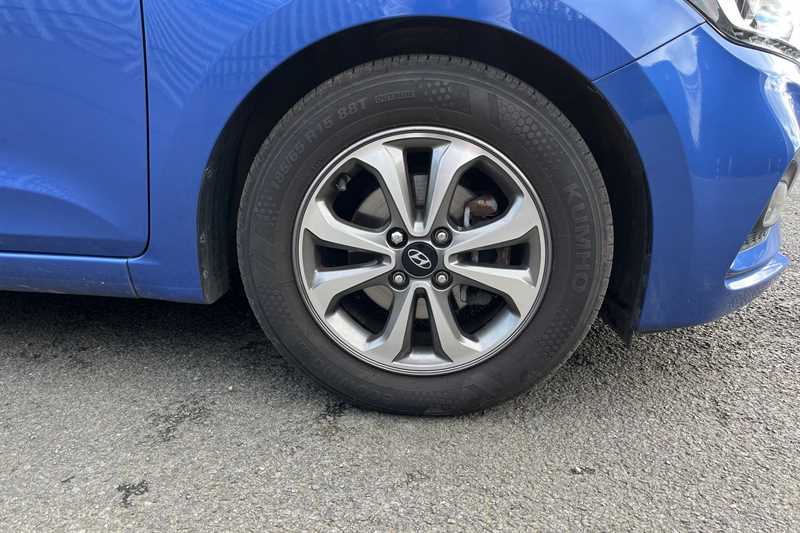 Used Hyundai i20 2020 for sale - 77899424: Photo 9