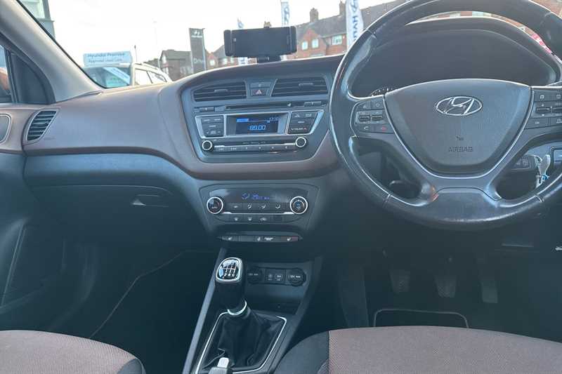Used Hyundai i20 2016 for sale - 77983491: Photo 14