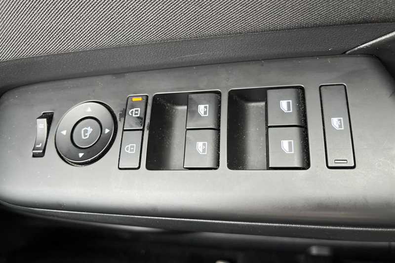 Used Hyundai KONA 2025 for sale - 77800941: Photo 16