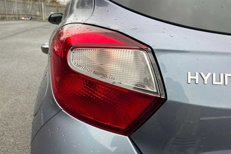 Used Hyundai i10 2023 for sale - 77309665: Photo 31