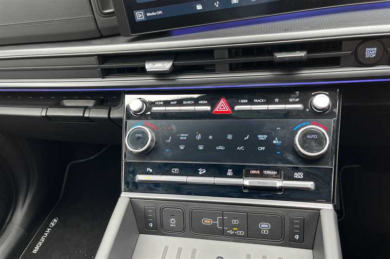 Used Hyundai Santa Fe 2025 for sale - 76261977: Photo 15