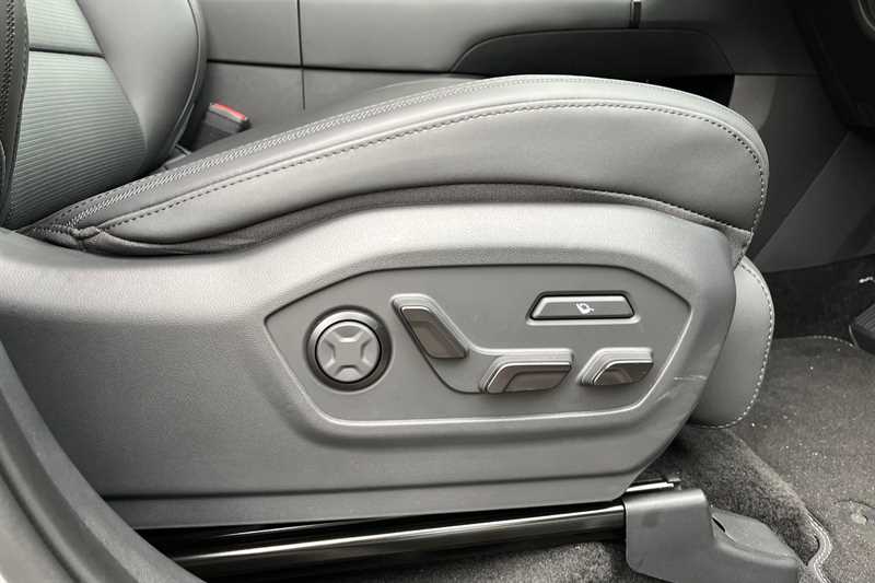 Used Hyundai Santa Fe 2025 for sale - 76261977: Photo 26