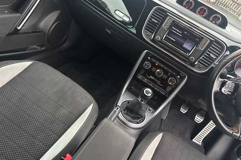 Used Volkswagen Beetle 2016 for sale - 76956225: Photo 14