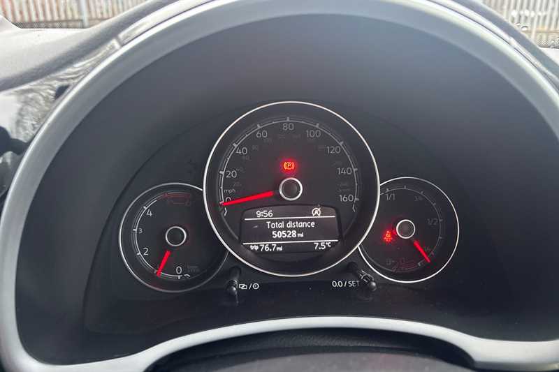 Used Volkswagen Beetle 2016 for sale - 76956225: Photo 20