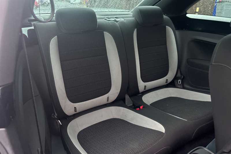 Used Volkswagen Beetle 2016 for sale - 76956225: Photo 24