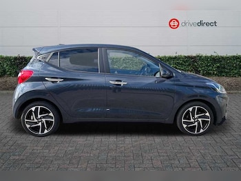 Used Hyundai i10 2024 for sale - 76448772: Photo