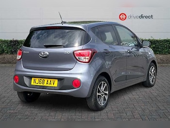 Used Hyundai i10 2018 for sale - 79016332: Photo