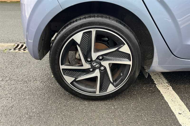 Used Hyundai i10 2023 for sale - 77295299: Photo 9