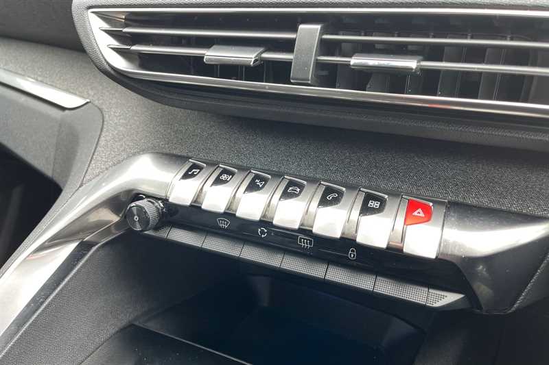 Used Peugeot 3008 2019 for sale - 77929733: Photo 15