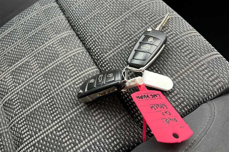 Used Audi Q3 2017 for sale - 77022015: Photo 36