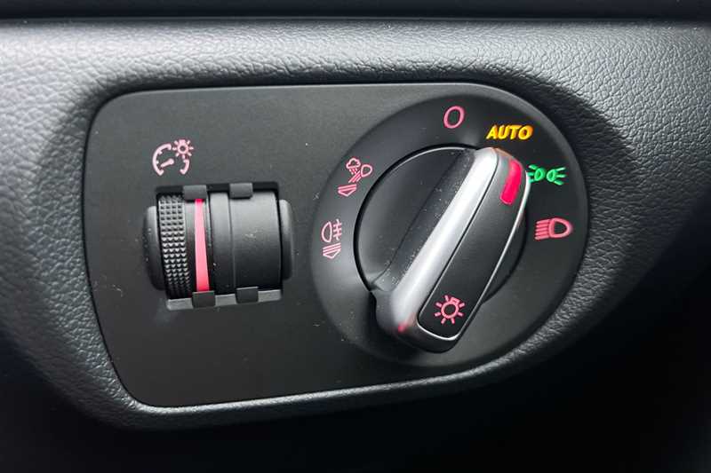 Used Audi Q3 2017 for sale - 77022015: Photo 38