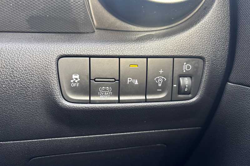 Used Hyundai KONA 2023 for sale - 77757883: Photo 41