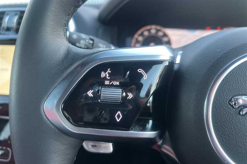 Used Jaguar XE 2024 for sale - 76851897: Photo 21