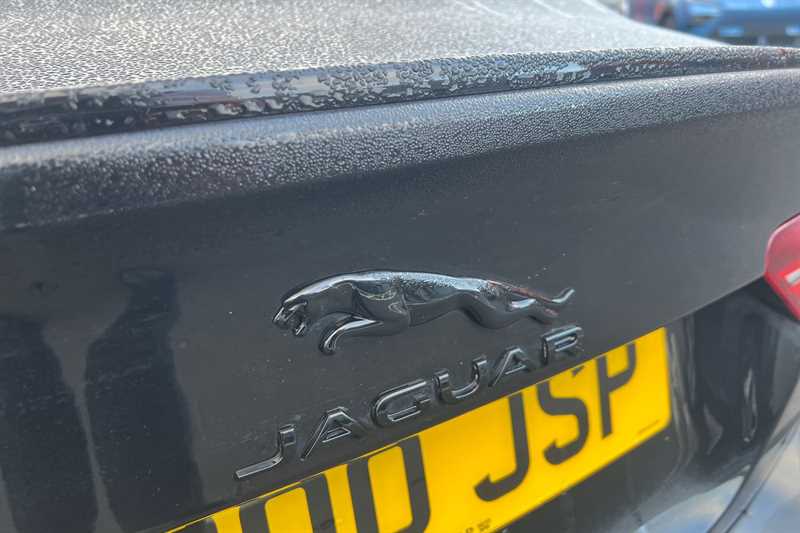 Used Jaguar XE 2024 for sale - 76851897: Photo 30