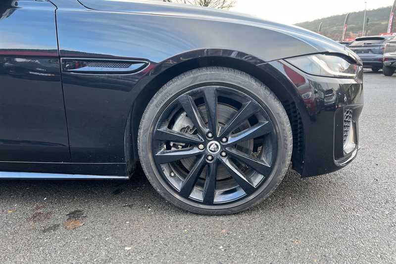 Used Jaguar XE 2024 for sale - 76851897: Photo 9