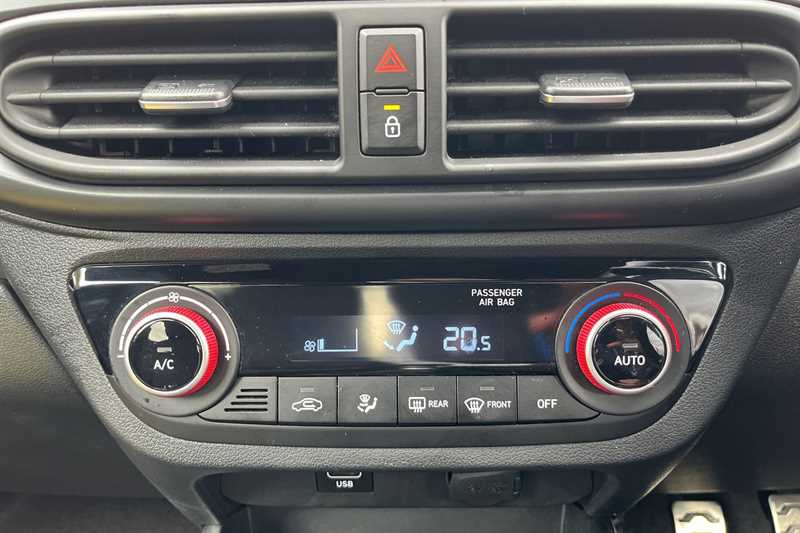 Used Hyundai i10 2022 for sale - 77430298: Photo 15