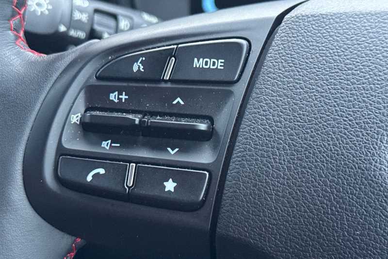 Used Hyundai i10 2023 for sale - 77317460: Photo 21