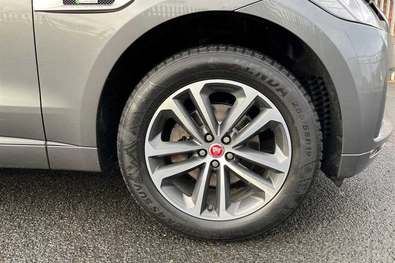 Used Jaguar F-Pace 2017 for sale - 77085036: Photo 9