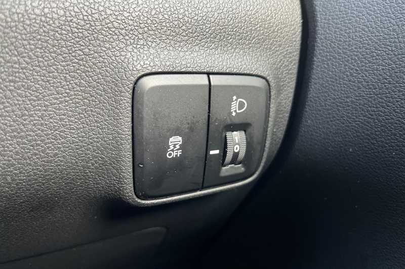 Used Hyundai i10 2024 for sale - 76088192: Photo 38