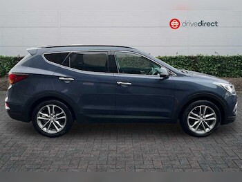 Used Hyundai Santa Fe 2016 for sale - 77480964: Photo