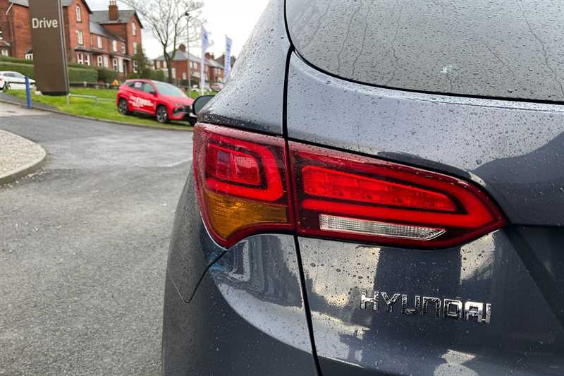 Used Hyundai Santa Fe 2016 for sale - 77480964: Photo 32