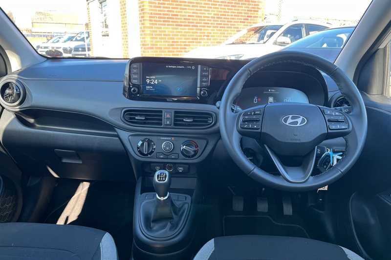 Used Hyundai i10 2024 for sale - 76733516: Photo 12