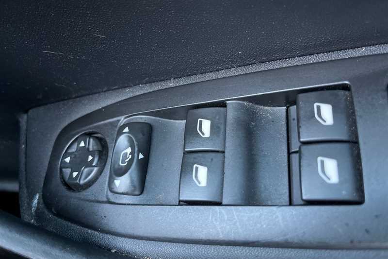 Used Peugeot 2008 2018 for sale - 78222026: Photo 16