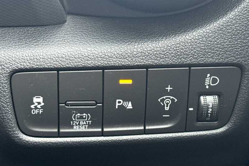 Used Hyundai KONA 2022 for sale - 76978104: Photo 41