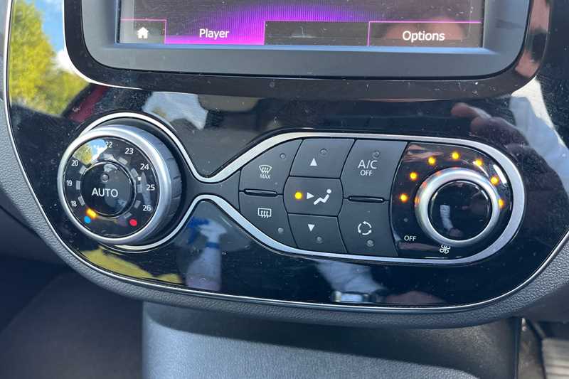 Used Renault Captur 2020 for sale - 76463854: Photo 15