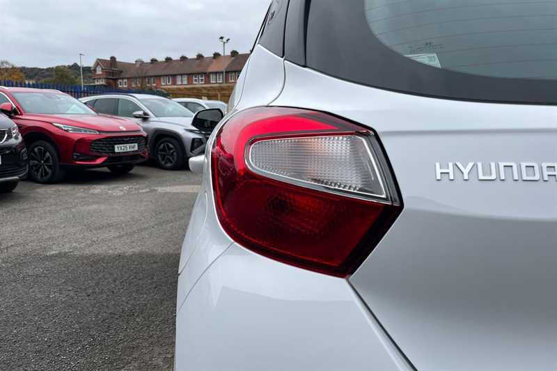 Used Hyundai i10 2025 for sale - 76298550: Photo 32