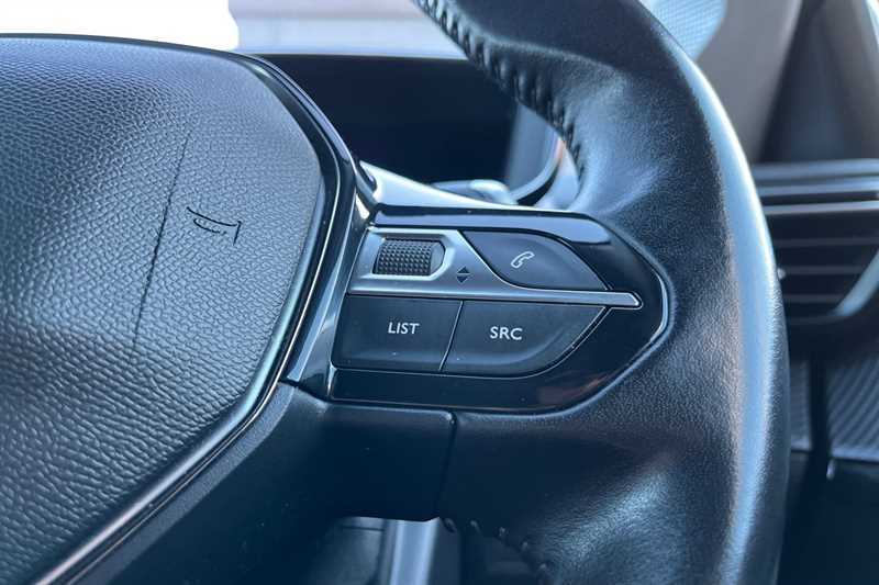 Used Peugeot 208 2020 for sale - 77944325: Photo 21