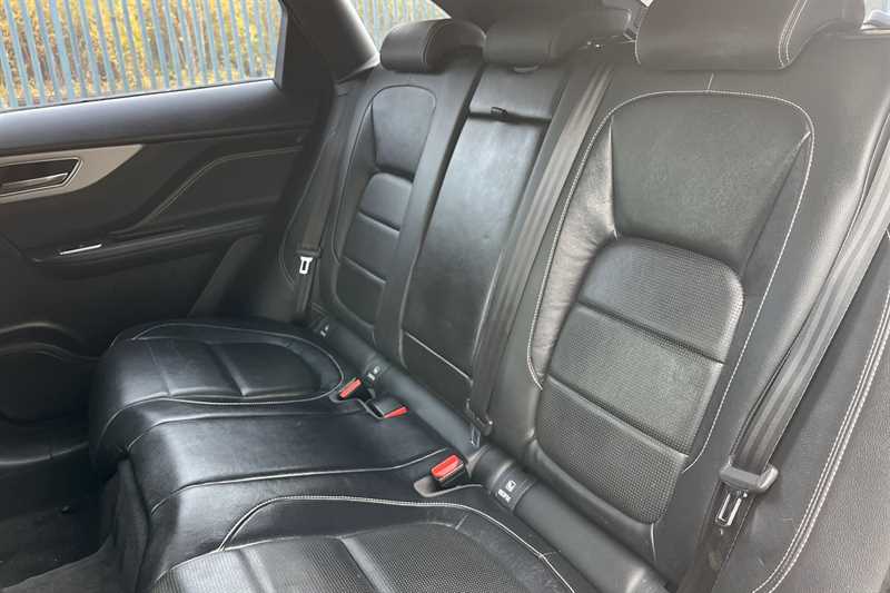 Used Jaguar F-Pace 2017 for sale - 76529829: Photo 24