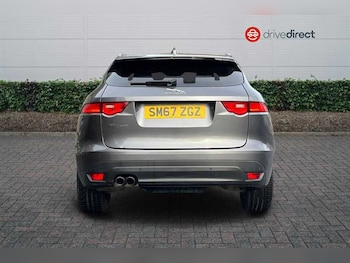 Used Jaguar F-Pace 2017 for sale - 76529829: Photo