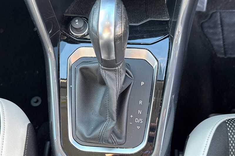 Used Volkswagen T-Roc 2021 for sale - 76329421: Photo 41
