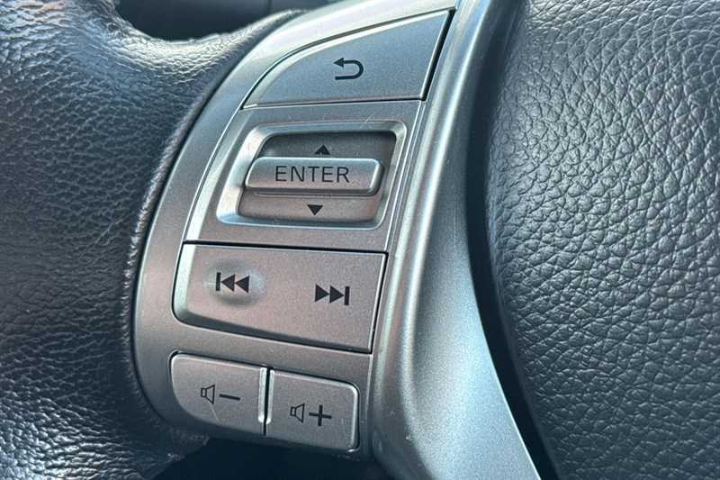 Used Nissan Navara 2020 for sale - 77402385: Photo 21