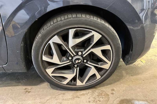 Used Hyundai i10 2022 for sale - 76168932: Photo 9