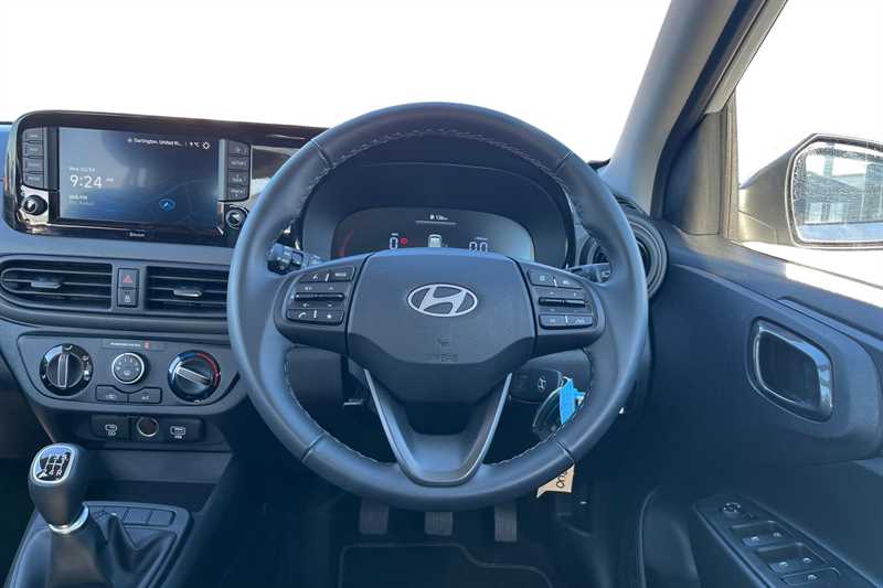 Used Hyundai i10 2024 for sale - 76176420: Photo 11