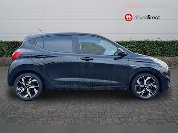 Used Hyundai i10 2023 for sale - 77335106: Photo