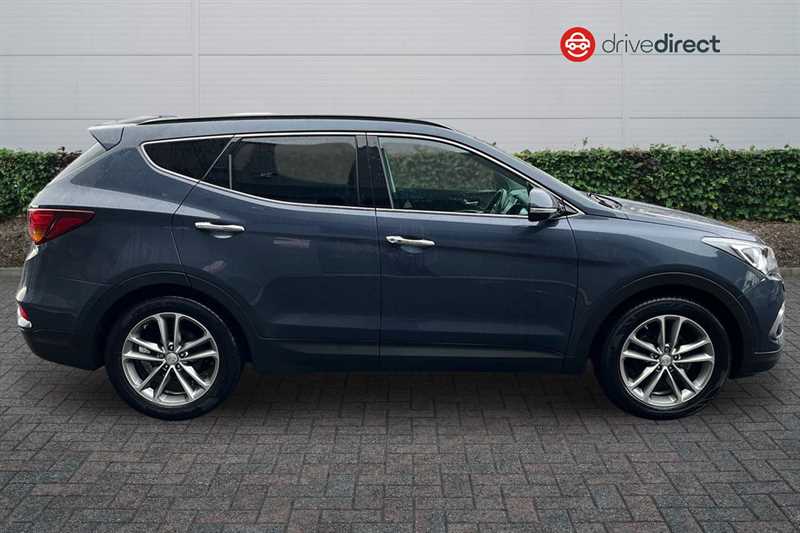 Used Hyundai Santa Fe 2016 for sale - 77561652: Photo 2