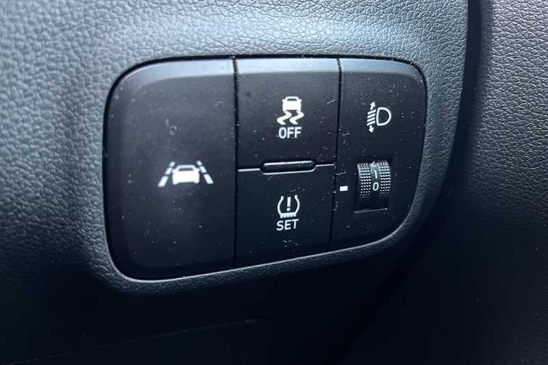 Used Hyundai i10 2021 for sale - 78076302: Photo 38