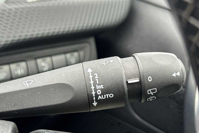 Used Peugeot 2008 2018 for sale - 77787679: Photo 42