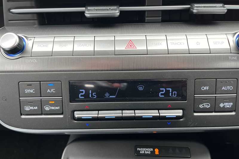 Used Hyundai KONA 2024 for sale - 78120690: Photo 15