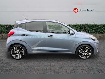 Used Hyundai i10 2023 for sale - 77335474: Photo