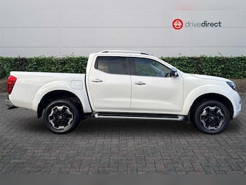 Used Nissan Navara 2020 for sale - 77349174: Photo