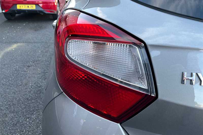 Used Hyundai i10 2021 for sale - 75981523: Photo 31