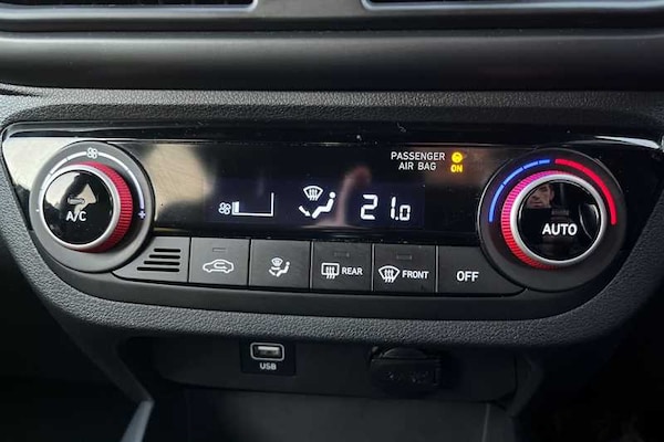 Used Hyundai i10 2022 for sale - 75083225: Photo 15