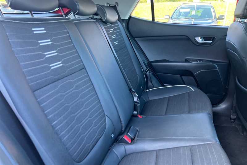 Used Kia Stonic 2021 for sale - 78160992: Photo 24