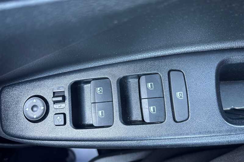 Used Hyundai i10 2024 for sale - 77944114: Photo 16