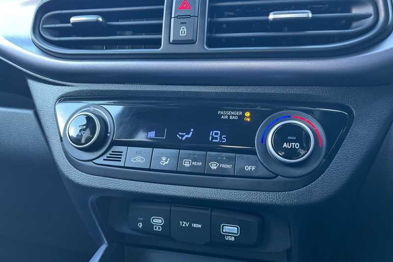 Used Hyundai i10 2025 for sale - 77486627: Photo 15