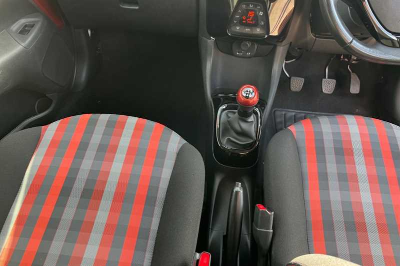 Used Peugeot 108 2019 for sale - 76298551: Photo 14